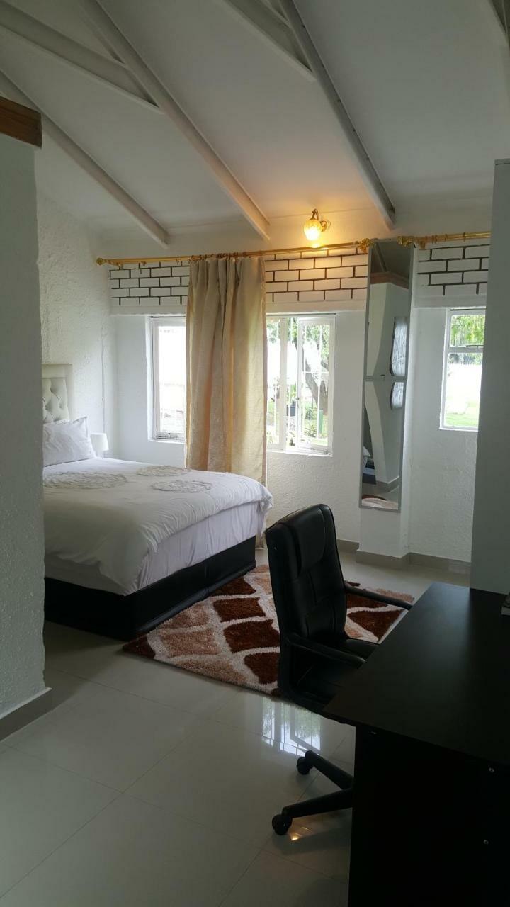 Simbasun Cottages Мидранд Екстериор снимка