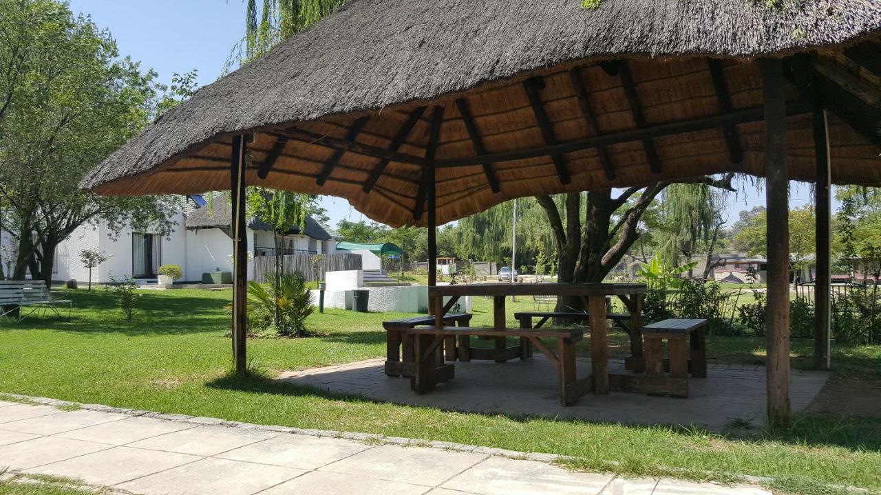 Simbasun Cottages Мидранд Екстериор снимка
