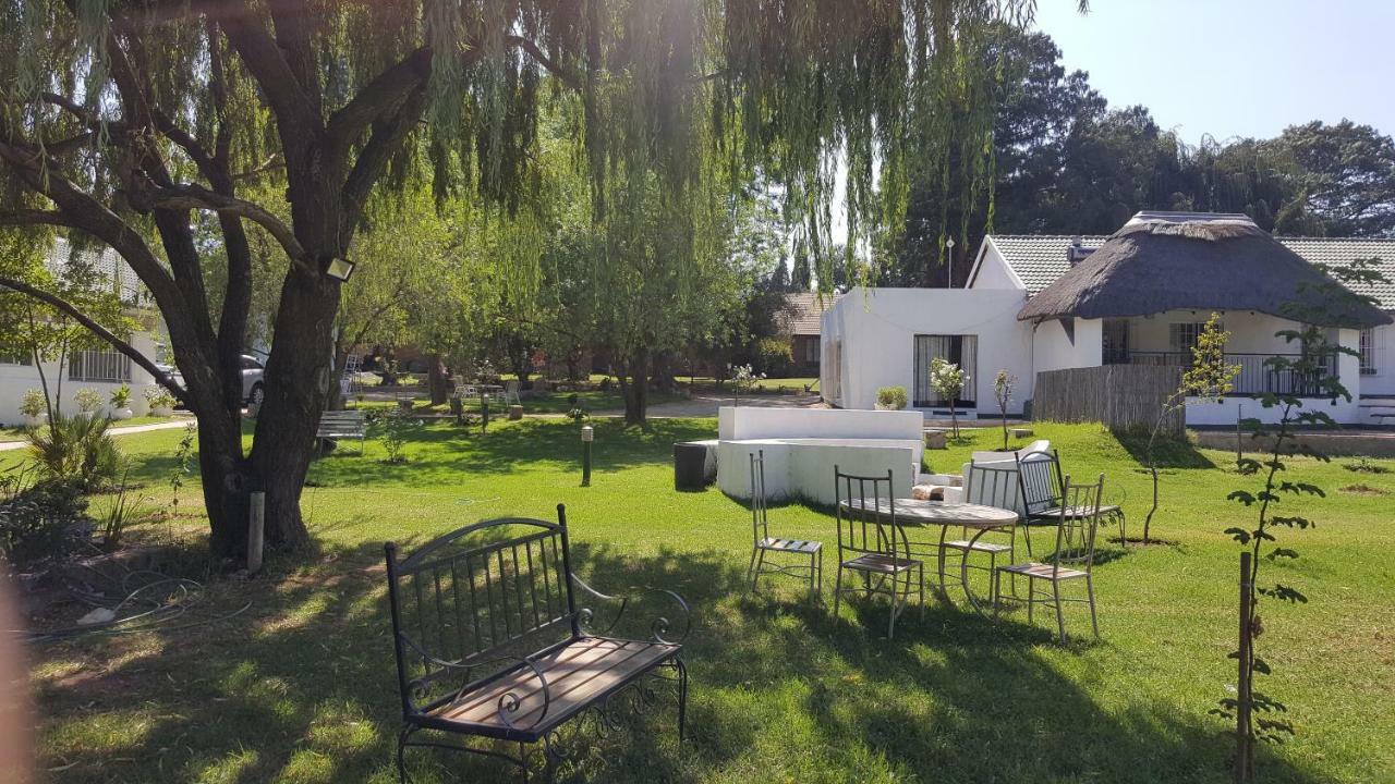 Simbasun Cottages Мидранд Екстериор снимка